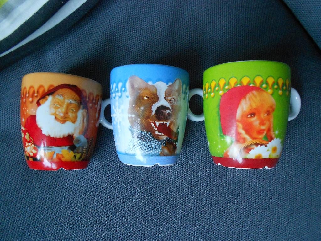 3 kleine Efteling bekertjes, Verzamelen, Efteling, Gebruikt, Gebruiksvoorwerp, Ophalen