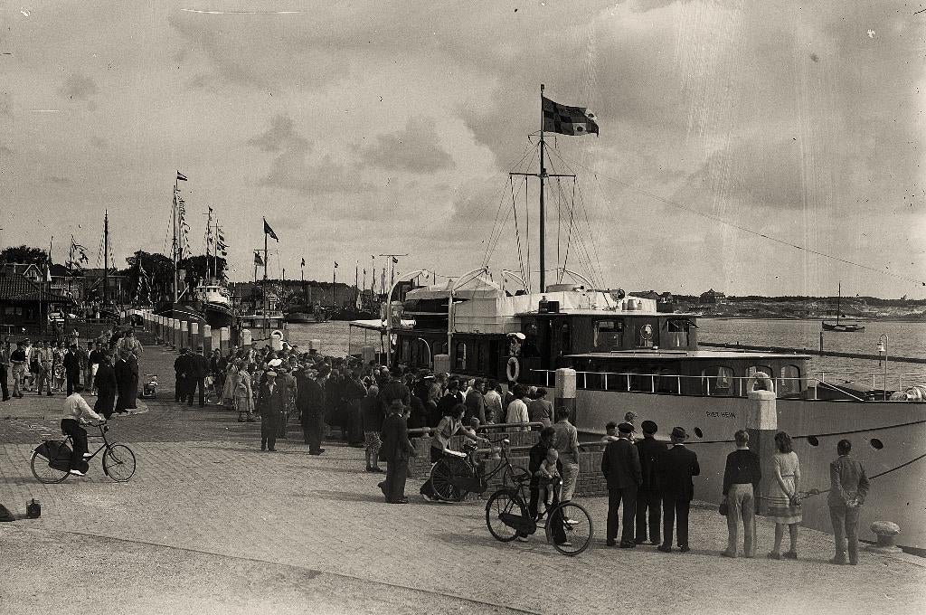 Terschelling, Ophalen of Verzenden, 1940 tot 1960, Waddeneilanden