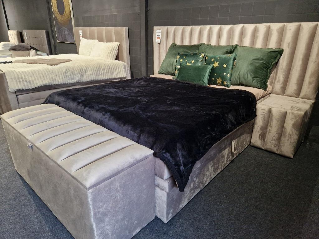 Foto 2 van Voorraad | Luxe Velvet Boxsprings Met Opbergruimte - Utrecht