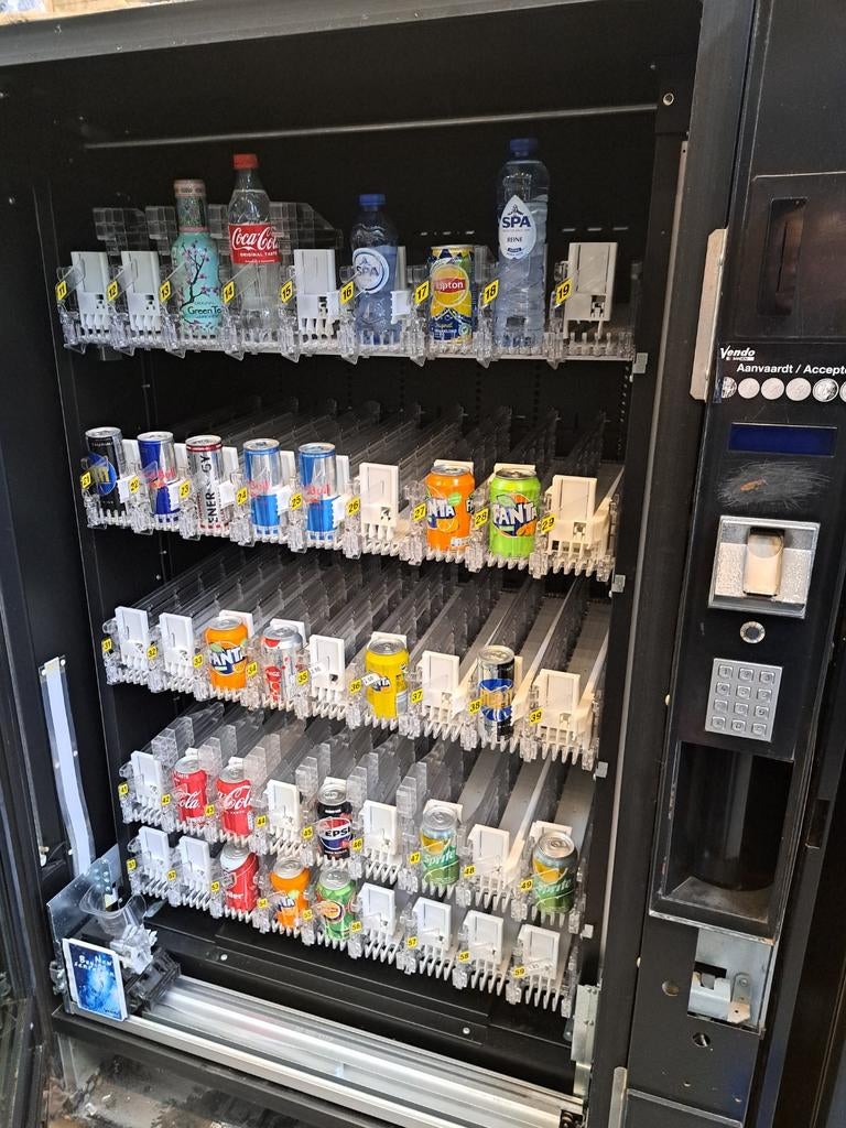 Vendo G9 frisdrank automaat gekoeld, Verzamelen, Automaten | Overige, Ophalen