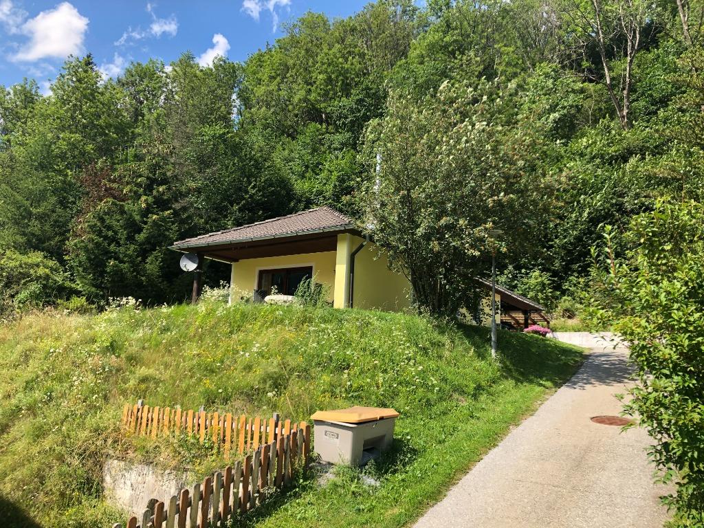 Foto 3 van Twee 6 pers. bungalows St. Peter am Kammersberg (bij Murau)