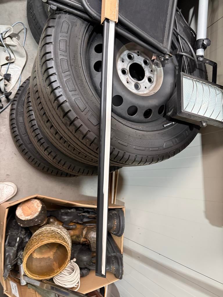 Mercedes W107  lijsten, Auto-onderdelen, Carrosserie en Plaatwerk, Ophalen of Verzenden, Gebruikt