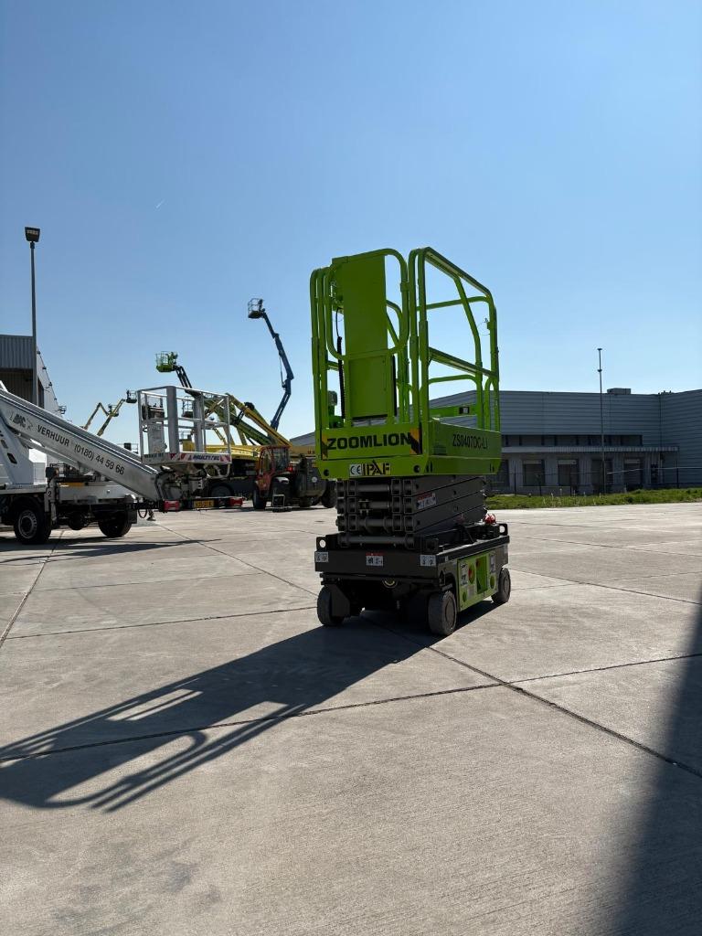 Nieuwe Zoomlion schaarhoogwerker 6,5 meter werkhoogte, Ophalen