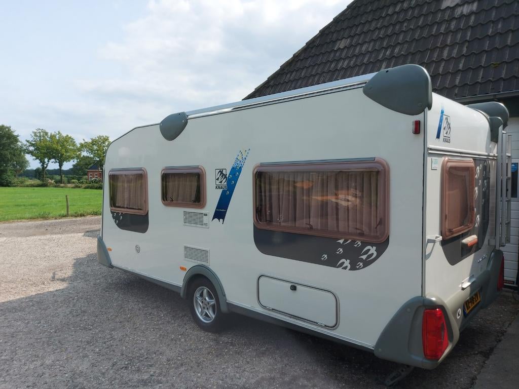Knaus 450 TF Tourcaravan met luifel te huur, Caravans en Kamperen, Rondzit, Particulier, Luifel, Knaus