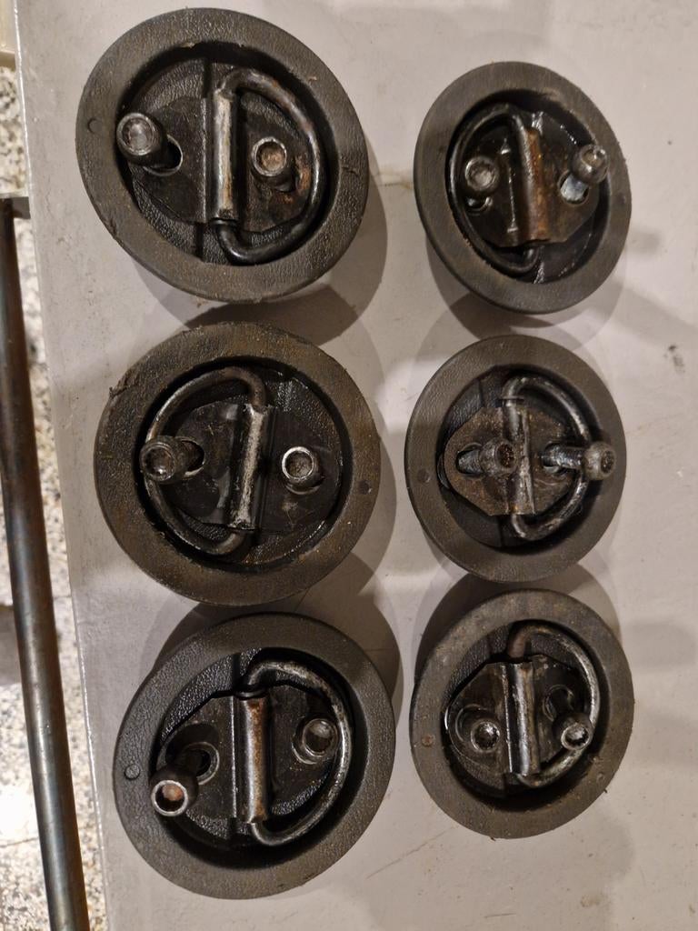 Originele Sjorogen / Bevestigingsankers VW T5/T6, Auto-onderdelen, Carrosserie en Plaatwerk, Volkswagen, Gebruikt, Ophalen of Verzenden