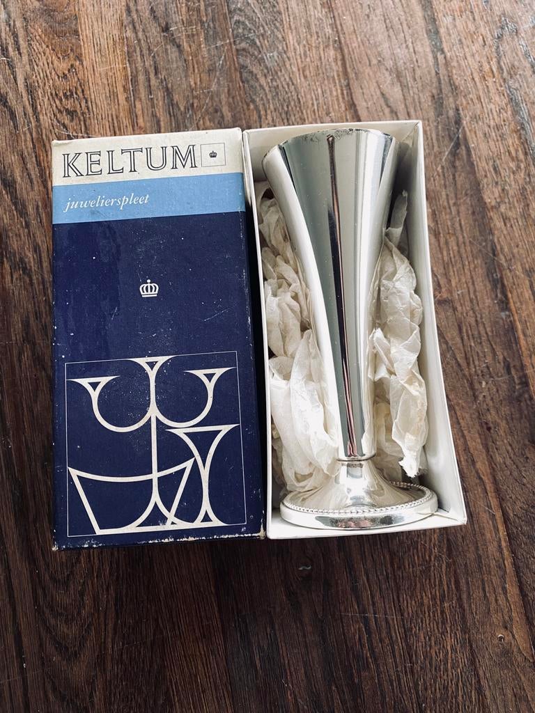Keltum juwelierspleet verzilverd vaasje, Antiek en Kunst, Antiek | Goud en Zilver, Ophalen of Verzenden