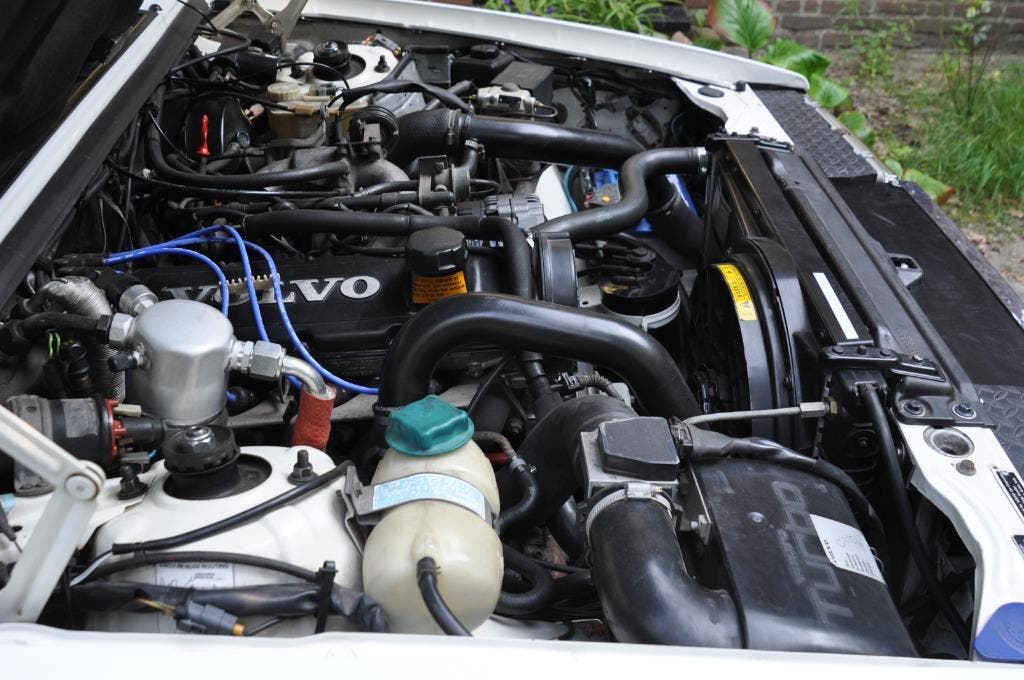 Volvo 780 2.3T Bertone coupe, foto 5