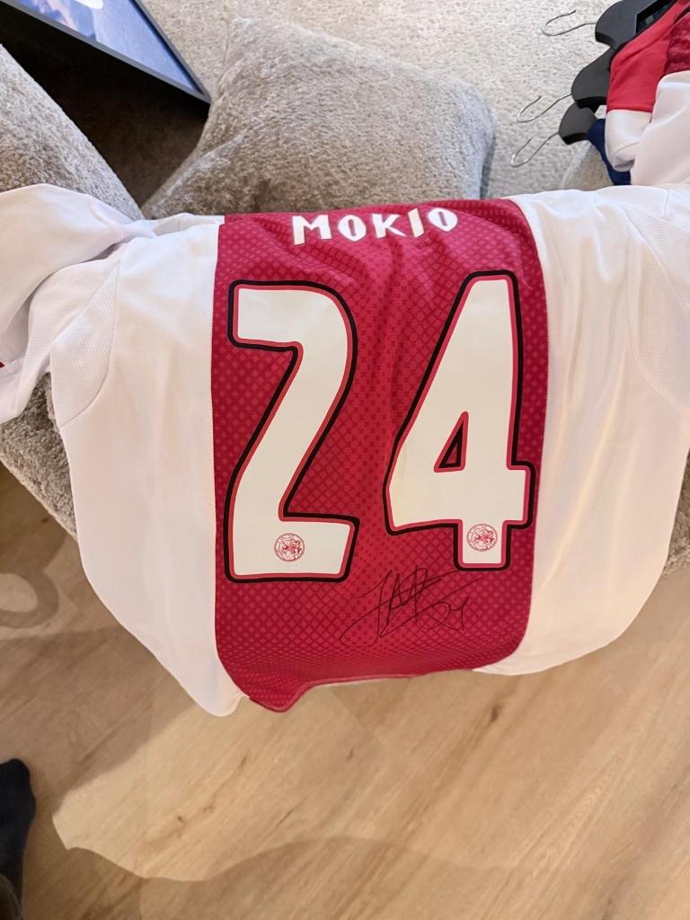 Verzameling echt gesigneerde voetbalshirts! Bieden, Ophalen of Verzenden