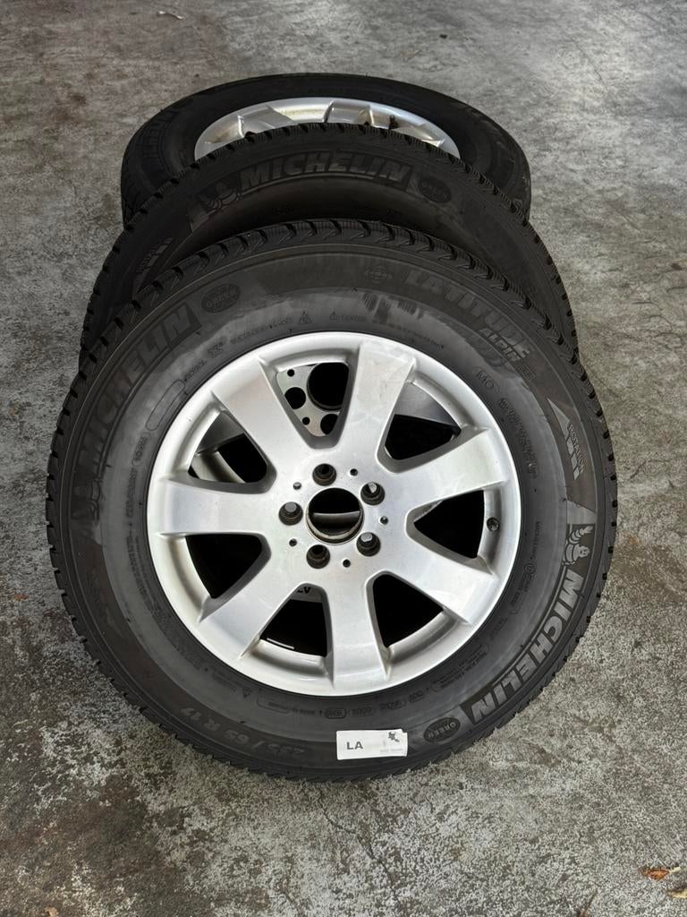 WINTERBANDEN | ORIGINEEL | MERCEDES BENZ ML350 | MICHELIN, Ophalen, Gebruikt, 17 inch, Winterbanden