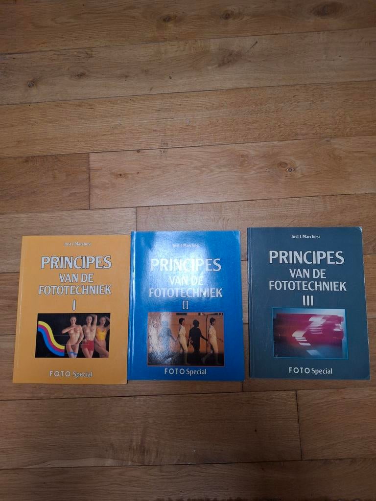 Fotografieopleiding studieboeken 1990 - goede staat, Ophalen of Verzenden