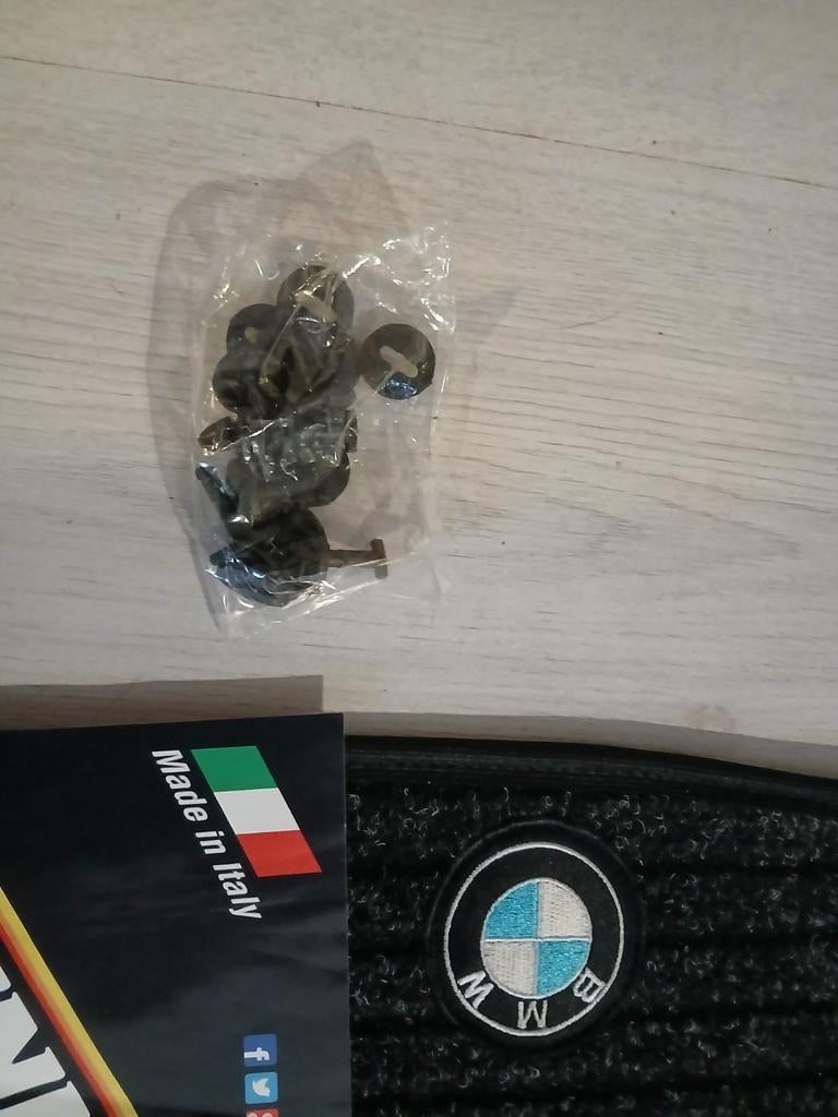 BMW 7 Serie automatten met logo en clips, Auto diversen, Ophalen of Verzenden, Gebruikt
