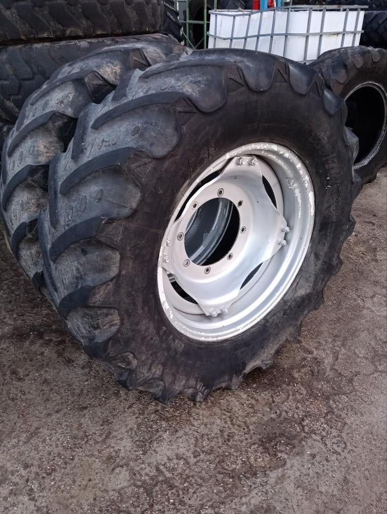 Set 420/70R28 BKT op case velgen, Ophalen of Verzenden