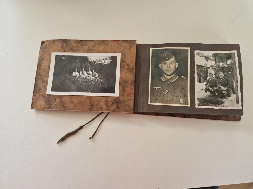 Uit inboedel: Fotoalbum 2 prive foto's duitse militair 51 ex, Verzamelen, Militaria | Tweede Wereldoorlog, Ophalen of Verzenden