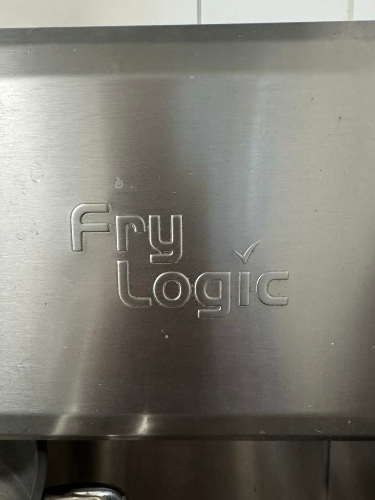 Professionele Frituurwand Fry Logic, gasfornuis en bakwand, Ophalen, Gebruikt, Fornuis, Frituur en Grillen