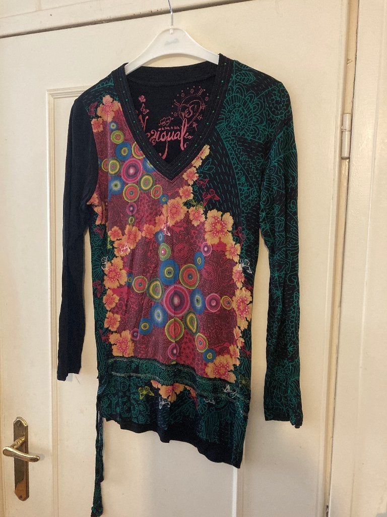 Vrolijke zwart paars groene blouse van Desigual, maat M, Maat 38/40 (M), Verzenden, Paars, Zo goed als nieuw