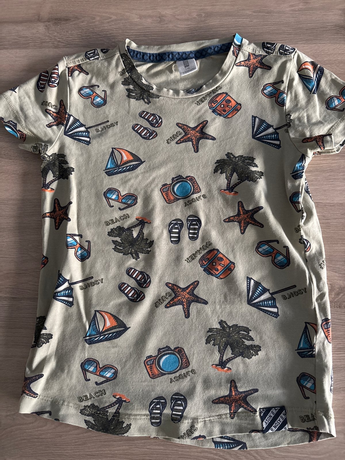 Zomers T-shirt met strandprint voor jongens, Ophalen of Verzenden, Gebruikt, Jongen