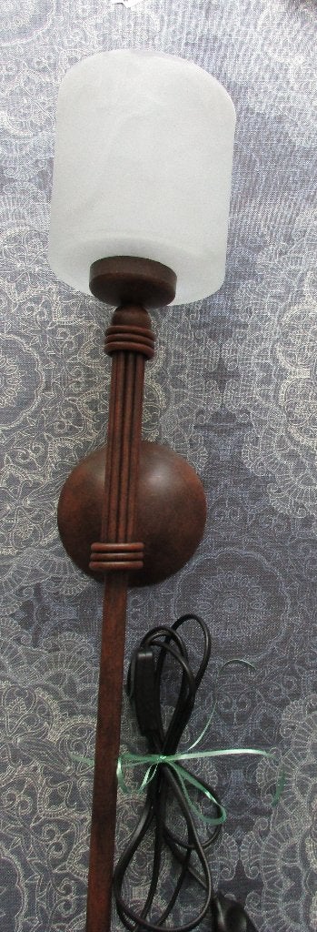 zware bruine metalen wandlamp met witte gevlamde kap, Ophalen of Verzenden, Wandlamp