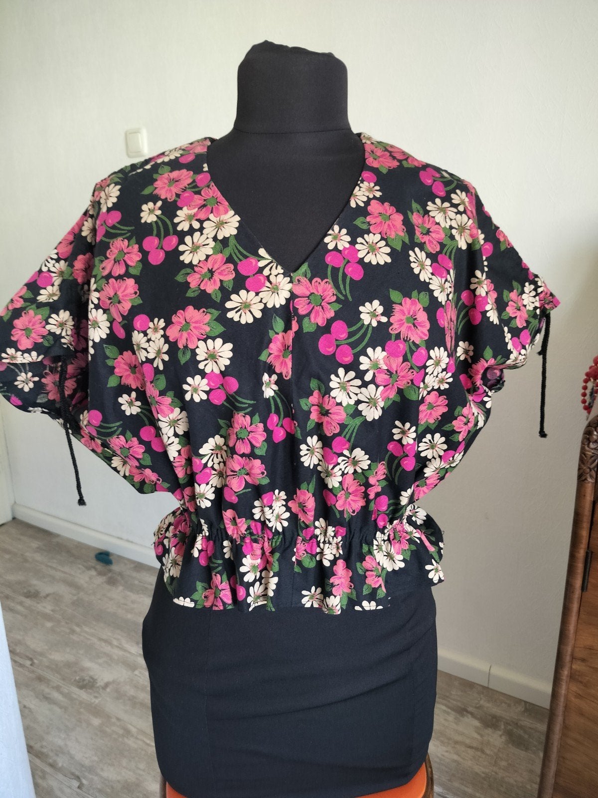 Vintage crop top, Ophalen of Verzenden, Zo goed als nieuw, Zwart