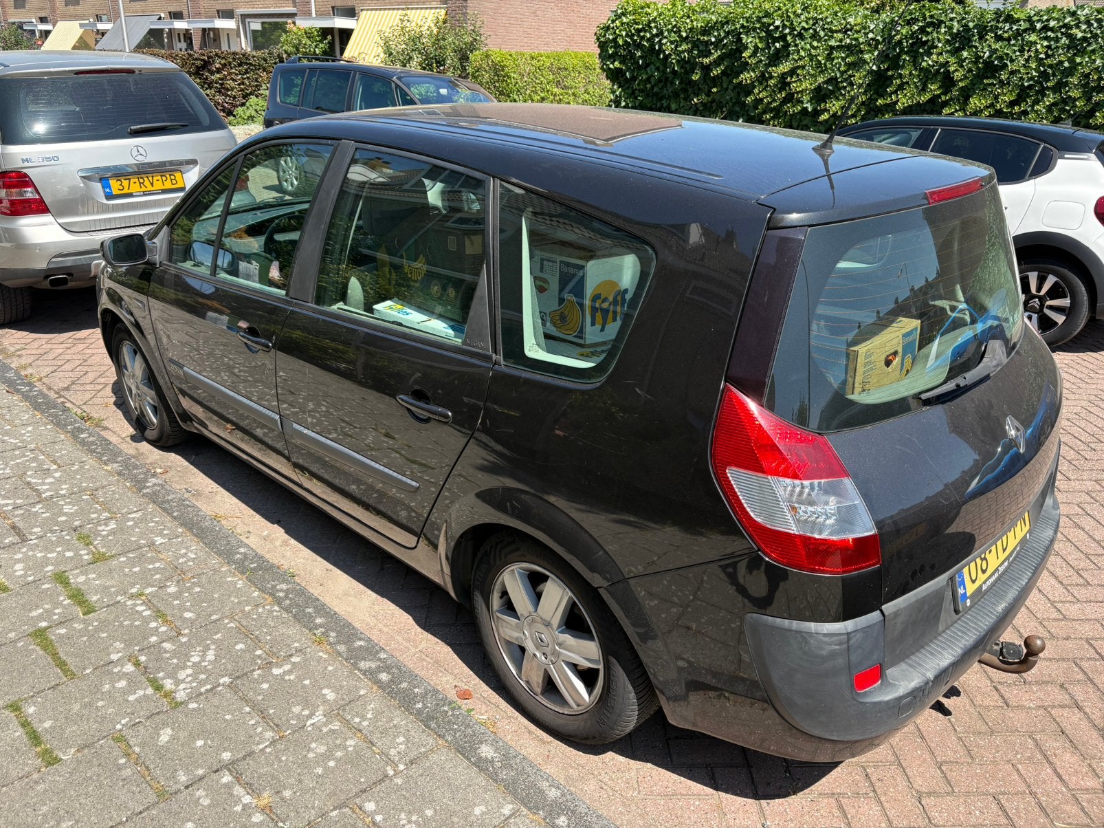 Renault Grand scenic 2,0 24V Grijs, Zwart, Overige kleuren, 2000 kg, 7 stoelen