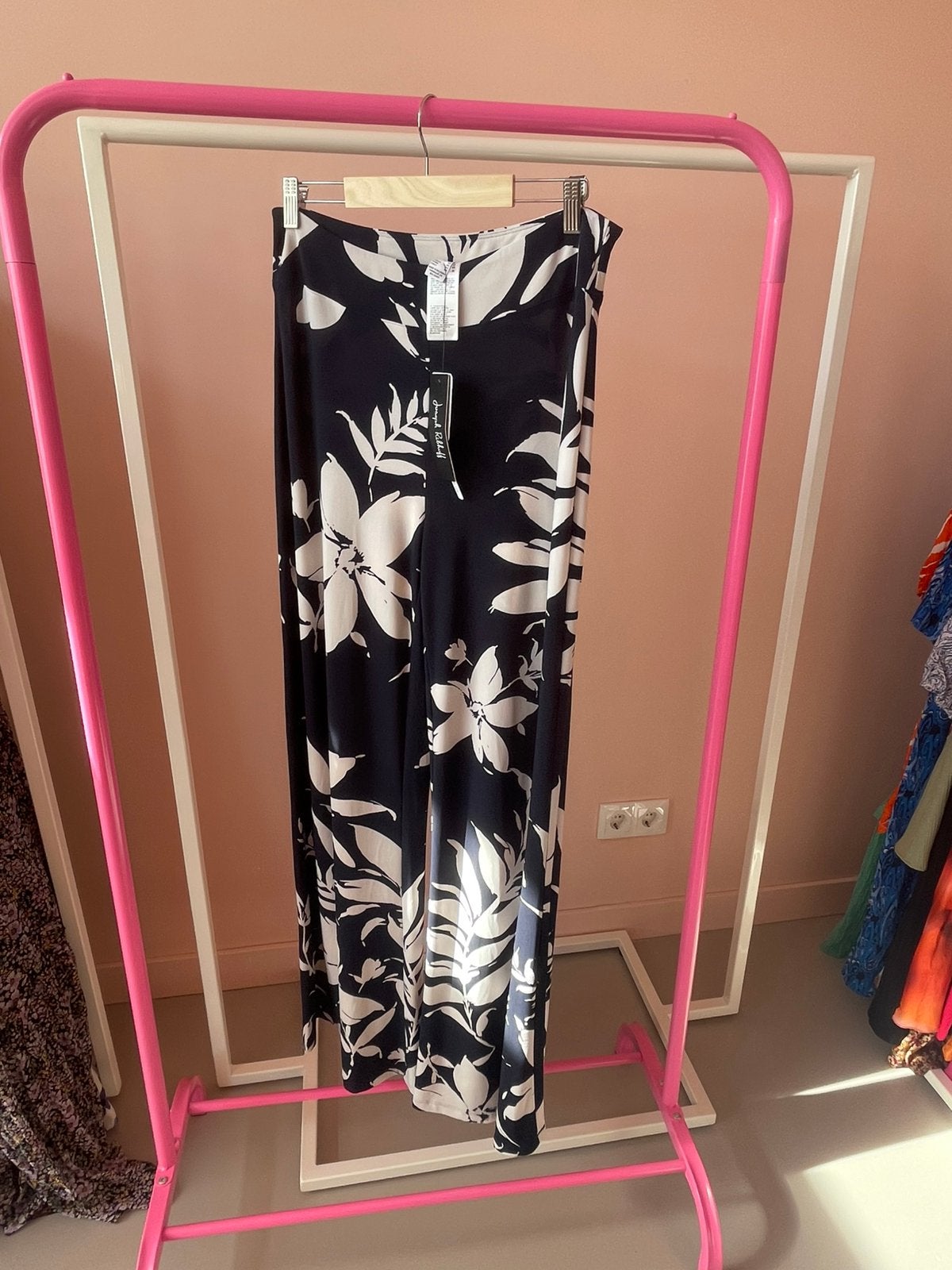 Joseph ribkoff prachtige  pantalon maat 38, Maat 38/40 (M), Zwart, Ophalen of Verzenden, Zo goed als nieuw
