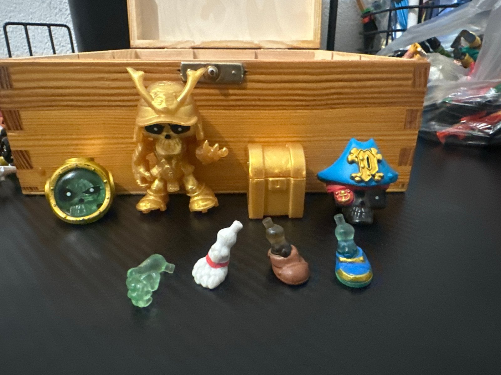 Treasure X Schatkist met Figuren en Accessoires, Ophalen, Gebruikt