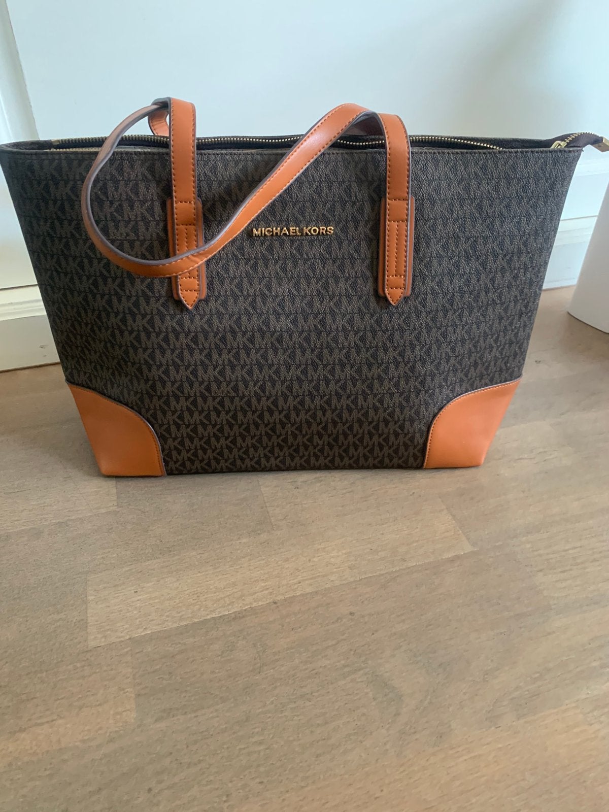 Michael Kors nieuwe tas!  Set bestaat uit 3 delen ., Ophalen of Verzenden, Nieuw
