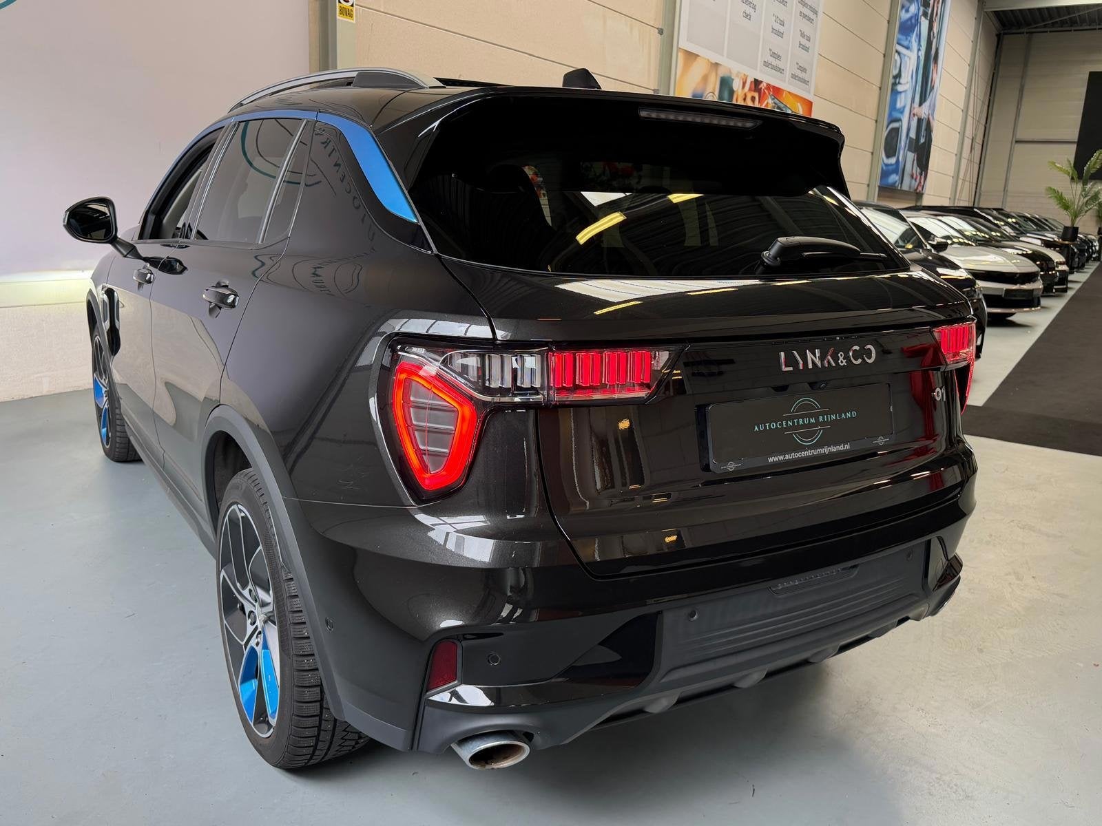 Lynk & Co 01