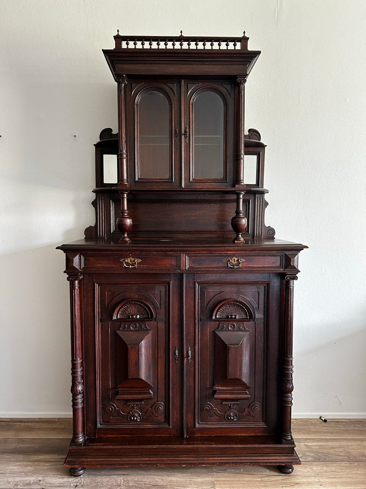 Antiek dressoir met vitrinekast - Victoriaanse stijl, Ophalen