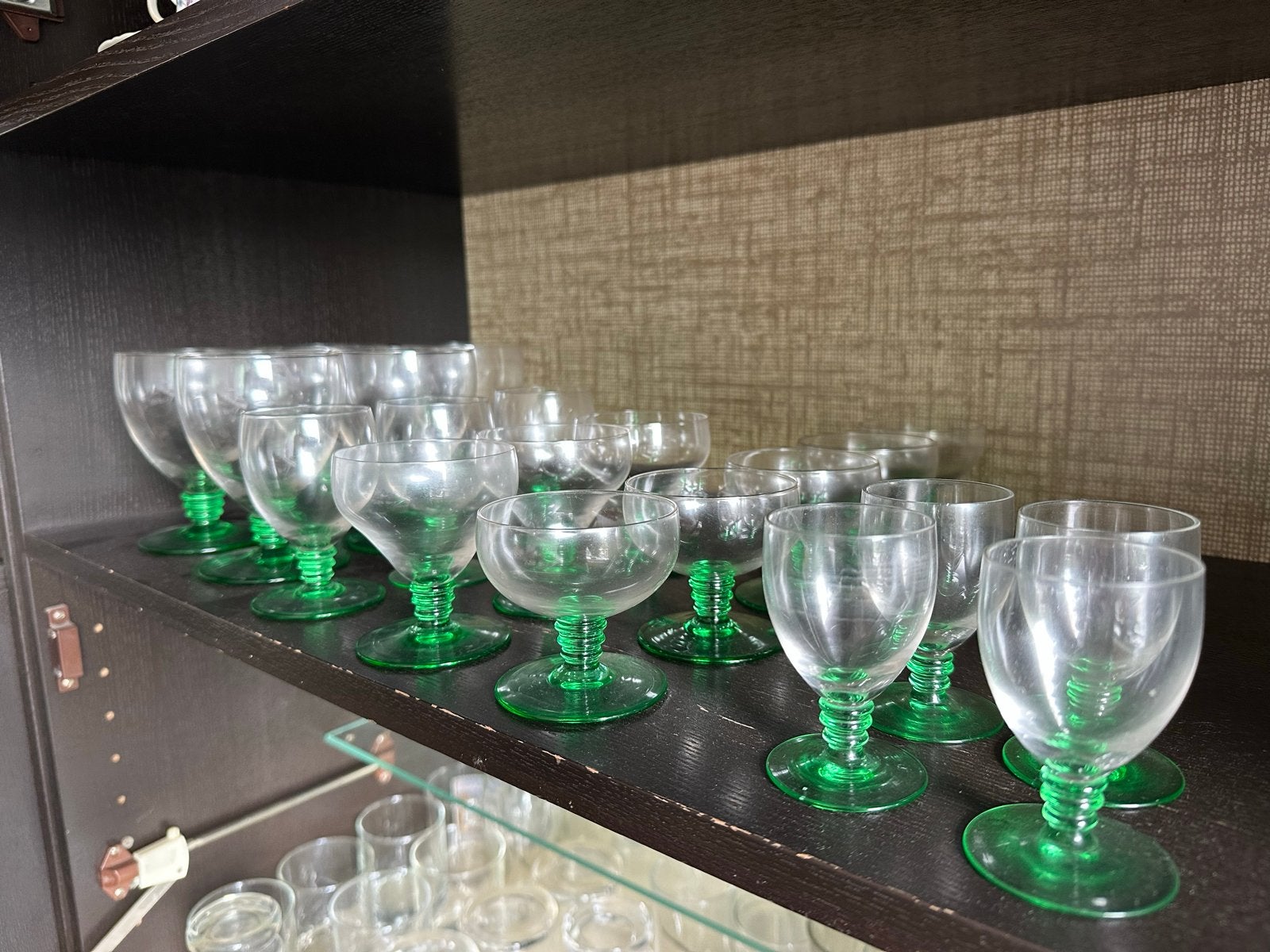 Set van vintage glazen met groene voet, Ophalen