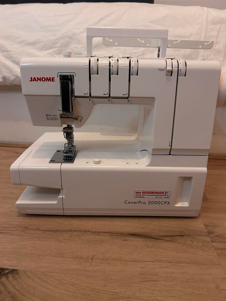 Janome CoverPro 2000CPX Coverlockmachine, Hobby en Vrije tijd, Naaimachines en Toebehoren, Ophalen of Verzenden, Zo goed als nieuw