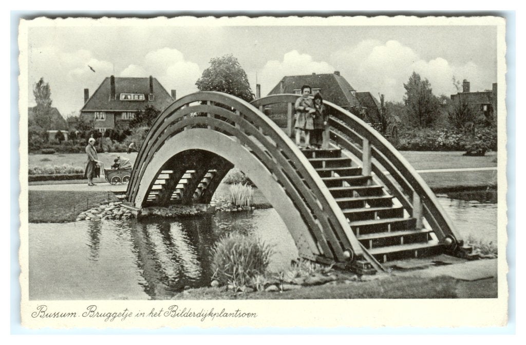 Bussum, Bruggetje in het Bilderdijkplantsoen, Verzenden, 1920 tot 1940, Gelopen, Noord-Holland