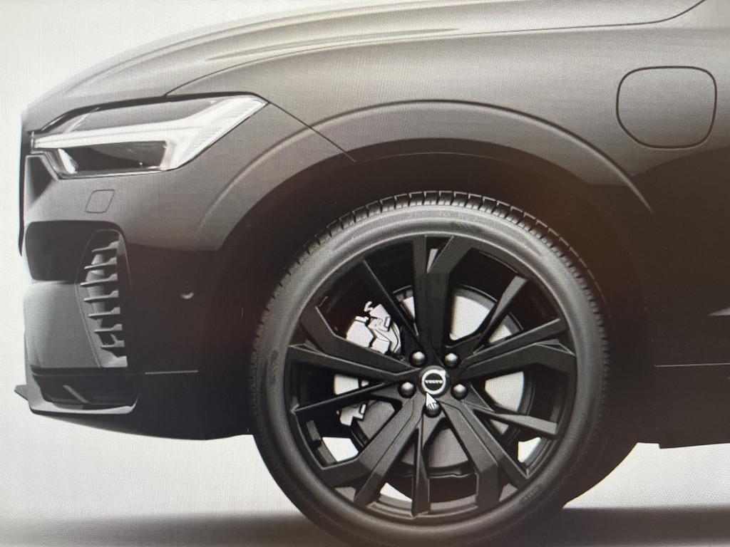 Volvo XC60 XC60 T6 Black Edition Ultra AWD Plug-in Hybrid, Automaat, 4 cilinders, 180 min, Zwart
