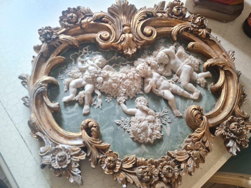 Vintage wanddecoratie met putti