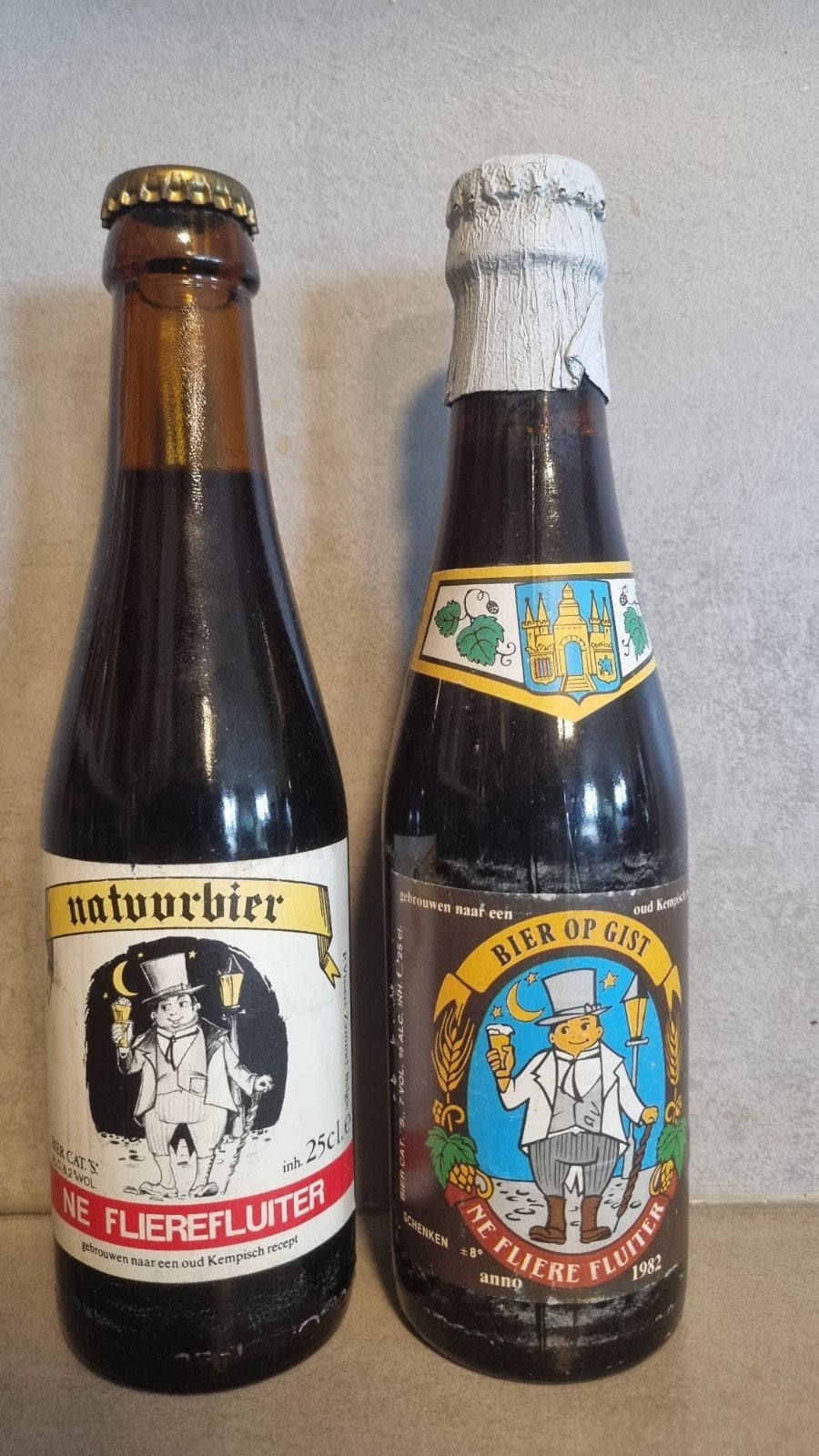 2x Ne Flierefluiter / Ne Fliere Fluiter - Brouwer P. Vissers, Ophalen of Verzenden, Zo goed als nieuw, Flesje(s), Overige merken