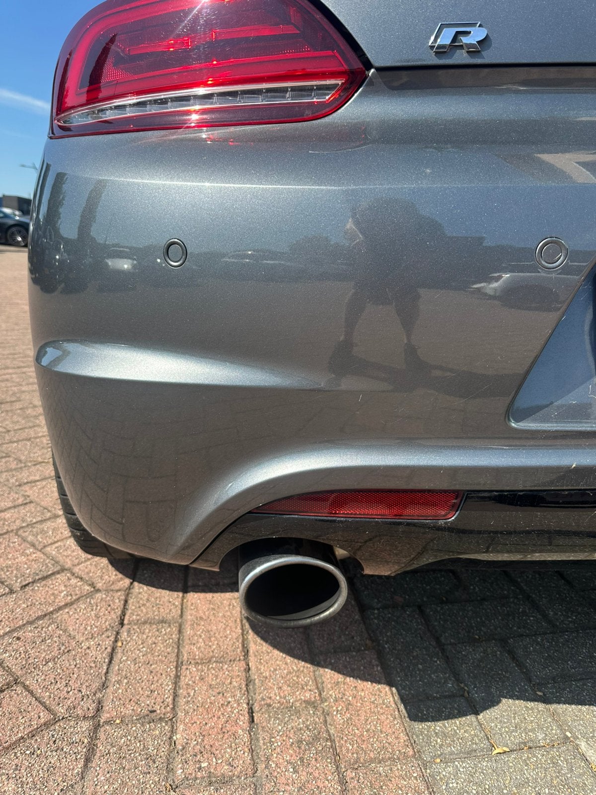 VW SCIROCCO R sportuitlaat, Ophalen
