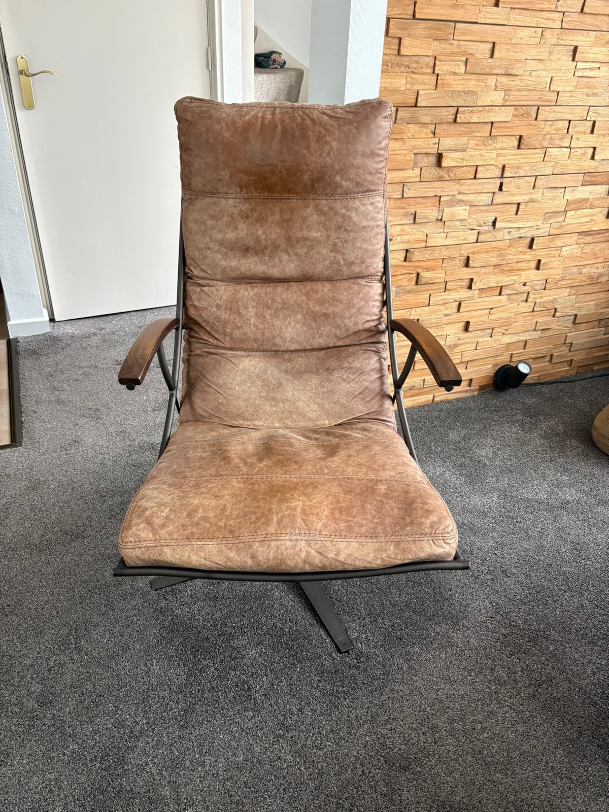 Lederen stoel, Huis en Inrichting, Ophalen, Gebruikt, Stoer, Minder dan 75 cm