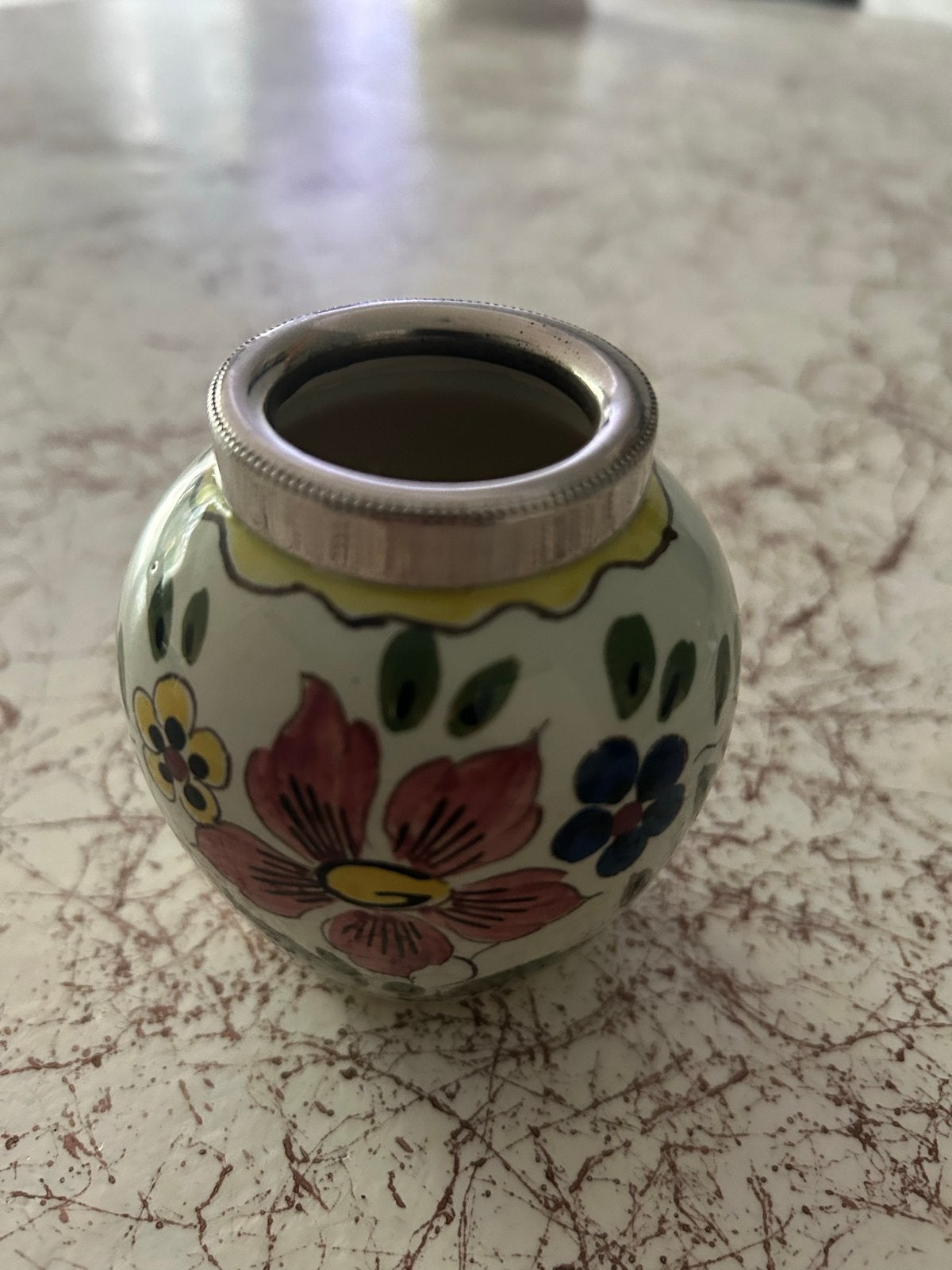 Vintage Anjer Holland vaasje met bloemmotief en zilveren ran, Ophalen of Verzenden