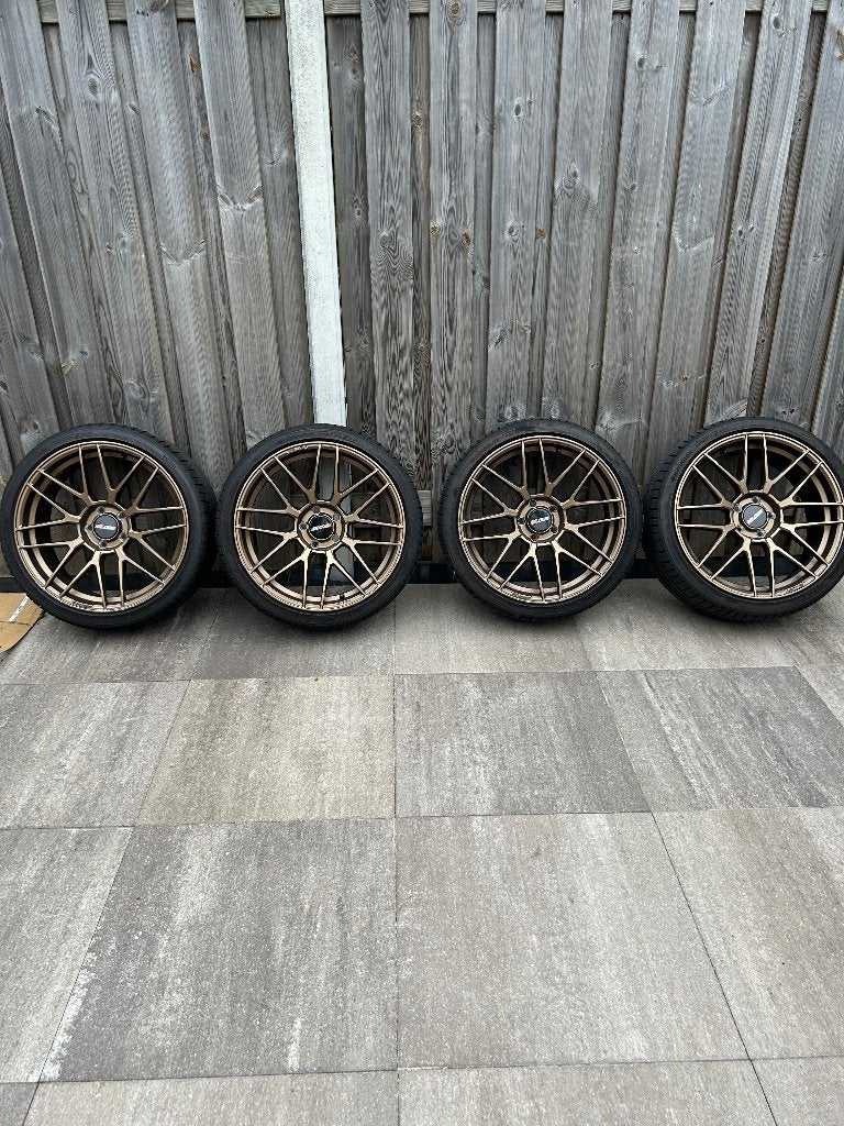 Motec MCR 3 Mat Brons 235/35/R19 Hankook, Velg(en), Nieuw, 235 mm, Zomerbanden