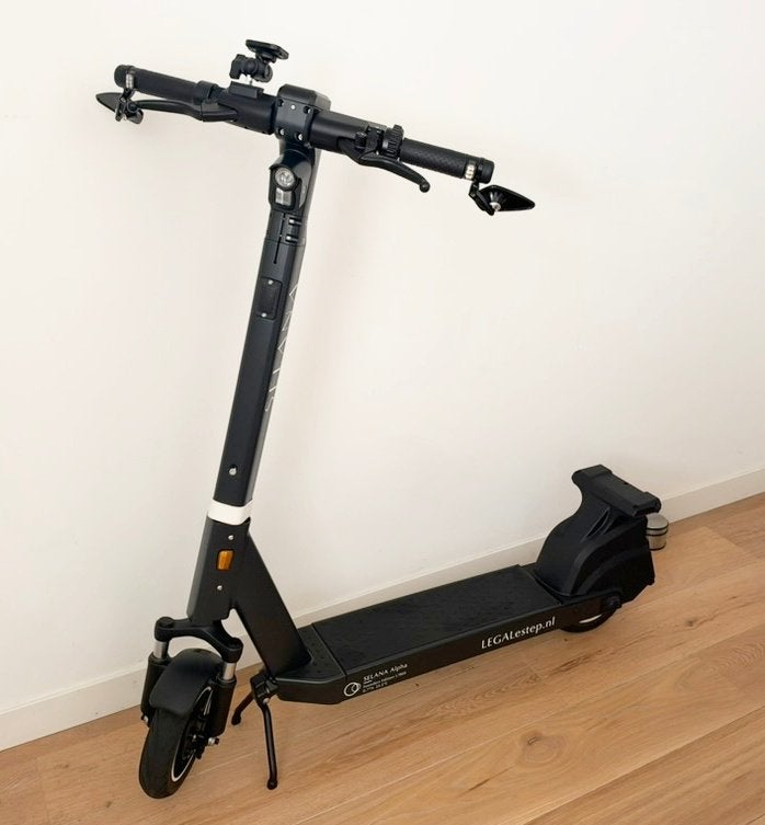 Selana E-Step ZGAN, Fietsen en Brommers, Ophalen, Zo goed als nieuw, Elektrische step (E-scooter), Selana