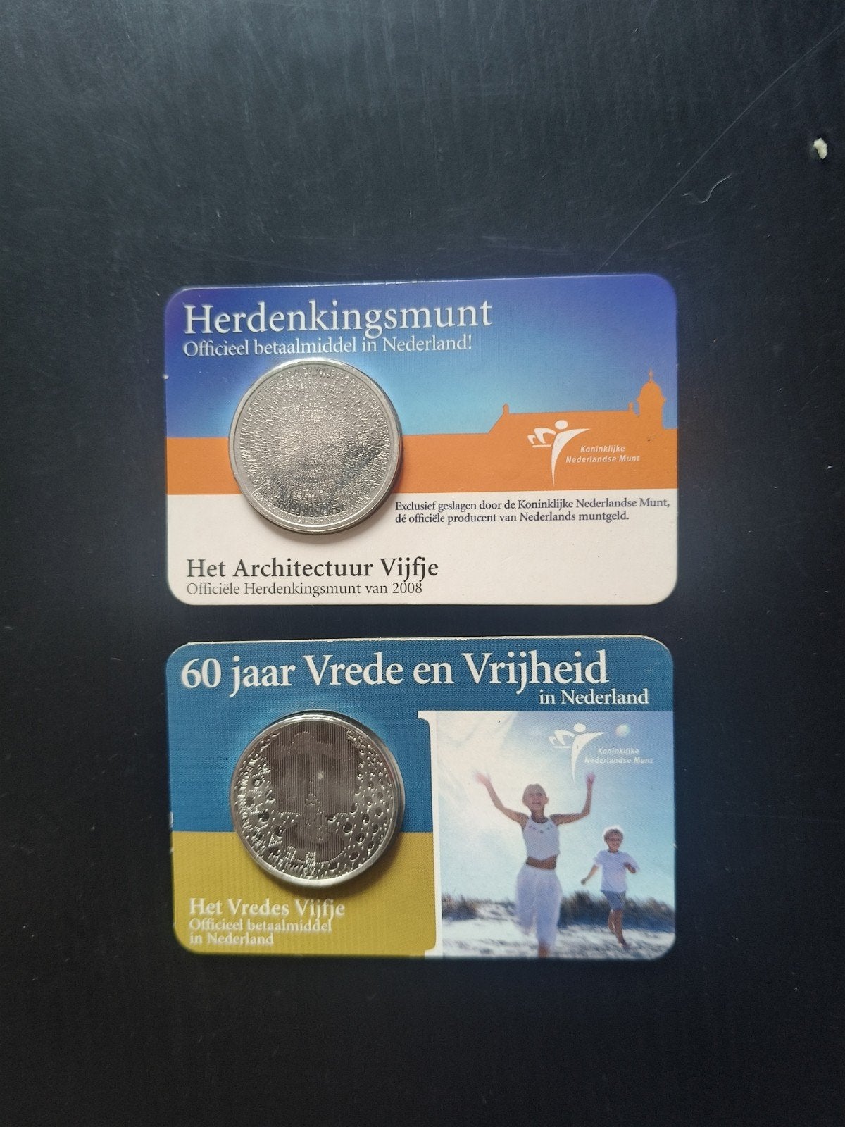Set van 2Nederlandse herdenkingsmunten, Postzegels en Munten, Ophalen of Verzenden, Koningin Beatrix, Euro's, Setje