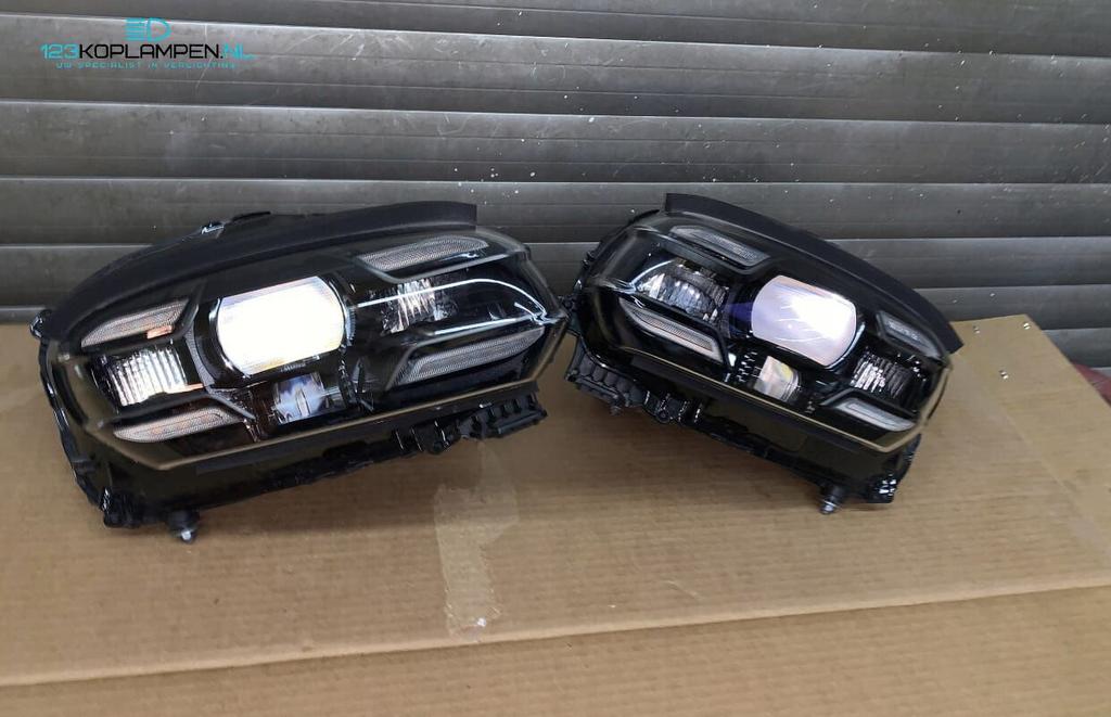 Porsche Taycan Full LED koplamp koplampen links rechts