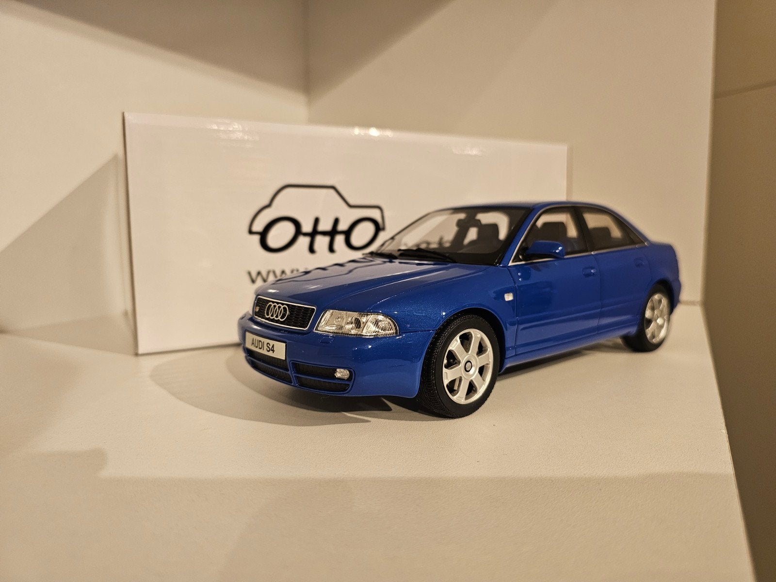 OTTOMOBILE OT373 Audi S4 2.7 Biturbo Blauw 1:18, Ophalen of Verzenden, Zo goed als nieuw, Auto, OttOMobile