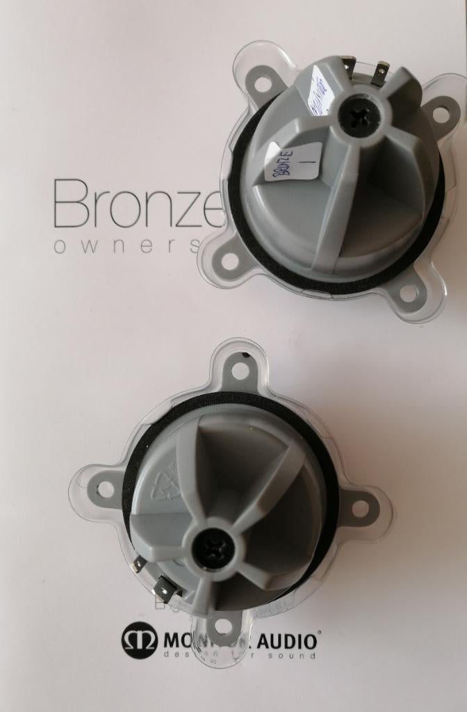 Monitor Audio Bronze 1 crossover en tweeter Silver 6 driver, Overige merken, Ophalen of Verzenden, Zo goed als nieuw, 60 tot 120 watt
