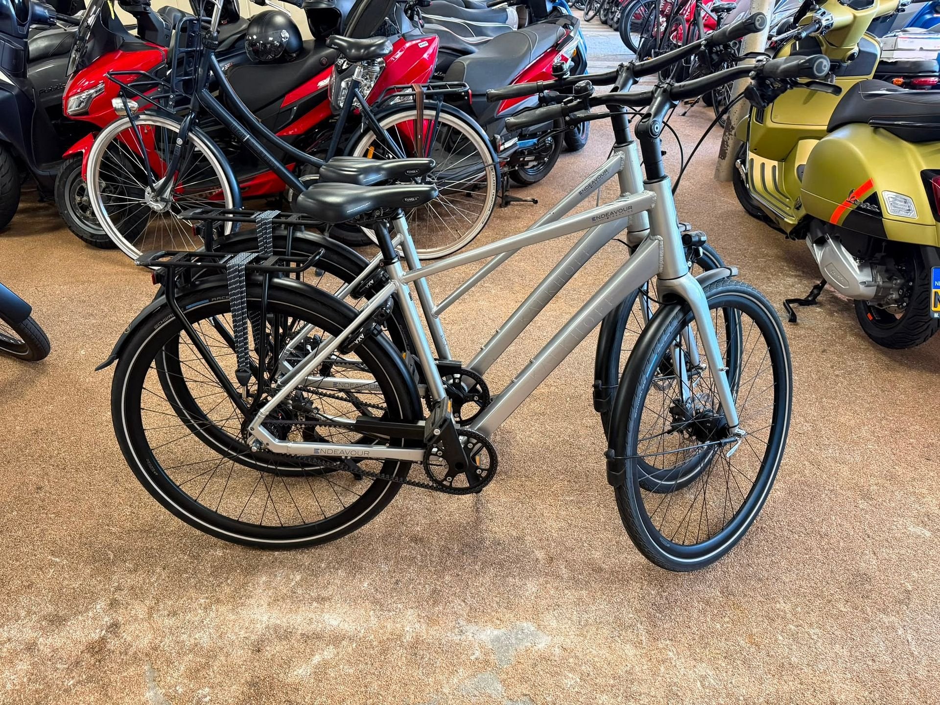 2x  Kalkhoff Endeavour Tourfiets in Heren & Dames frame-maat, Fietsen en Brommers, Overige merken, -, -, Versnellingen