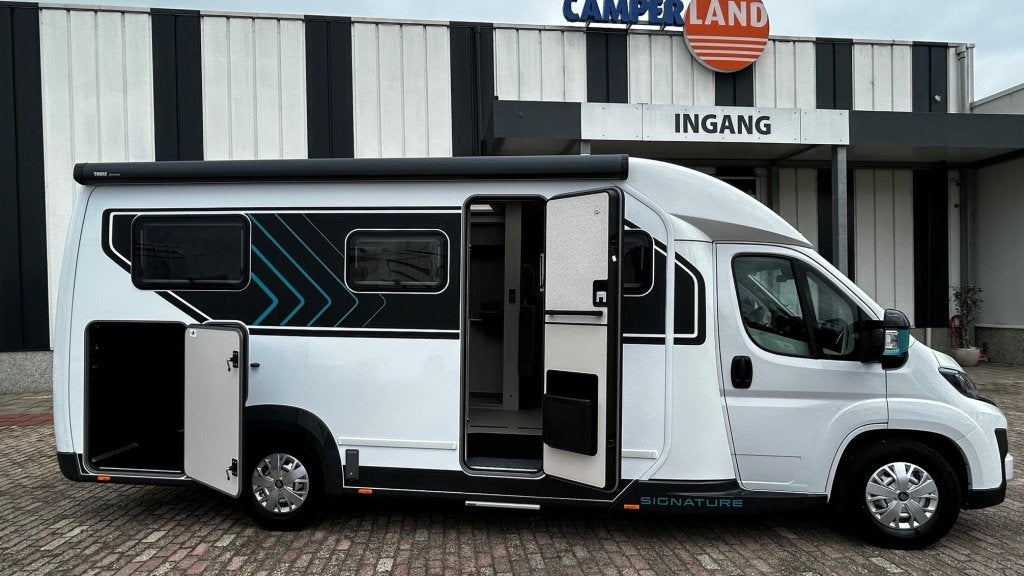 Bürstner Signature SFT 7.0 5 Zitplaatsen, Automaat, Chemisch toilet, Ringverwarming, Fiat