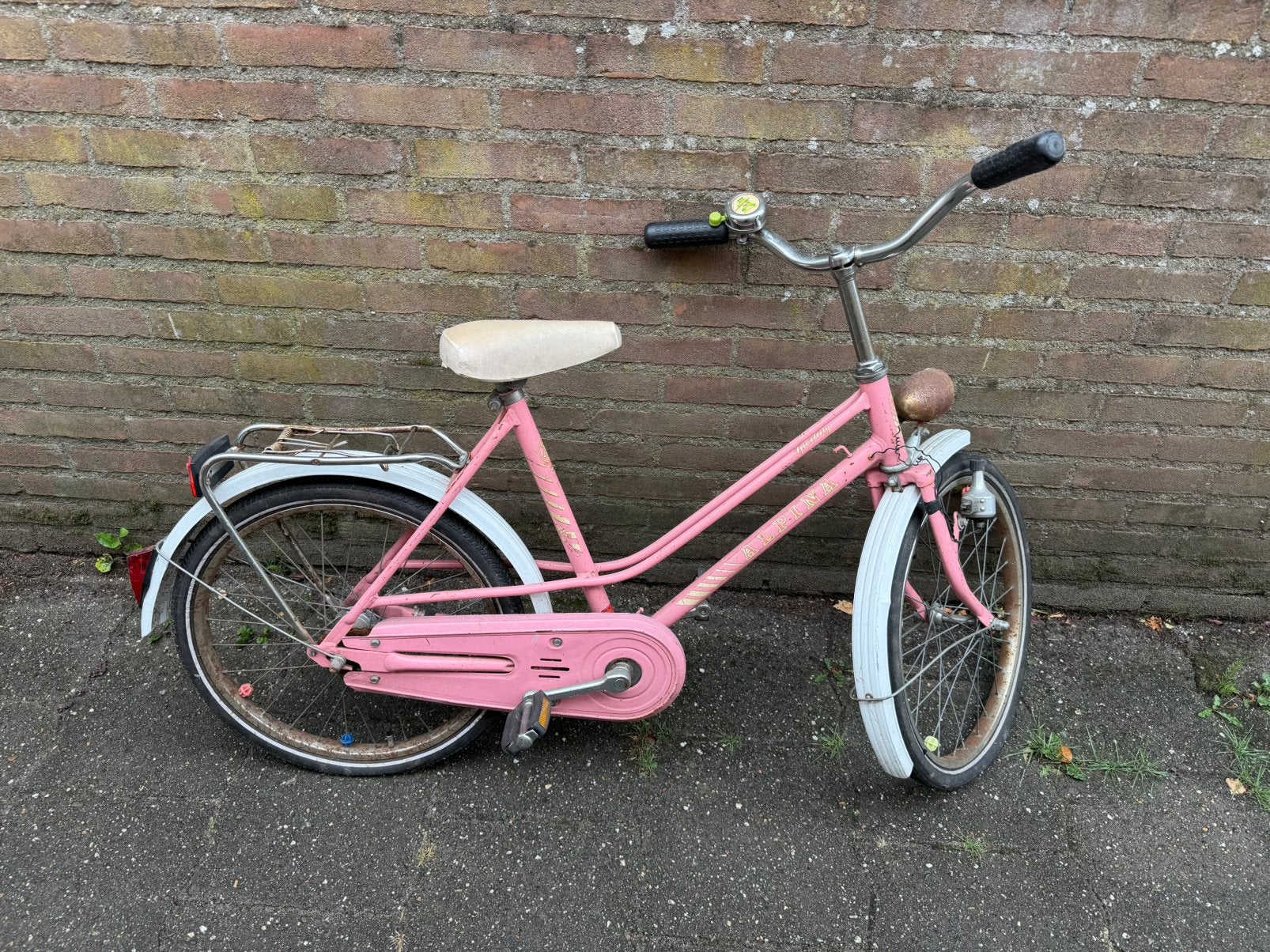 Vintage Duitse kinderfiets roze jaren 80 in originele staat, Fietsen en Brommers, Fietsen | Meisjes, Ophalen of Verzenden, Zo goed als nieuw