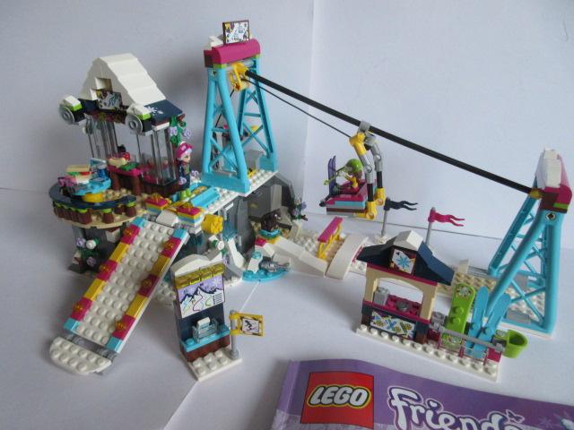 41324 Friends wintersport, Snow Resort Ski Lift met bouwboek, Lego, Friends, Ophalen of Verzenden, Zo goed als nieuw