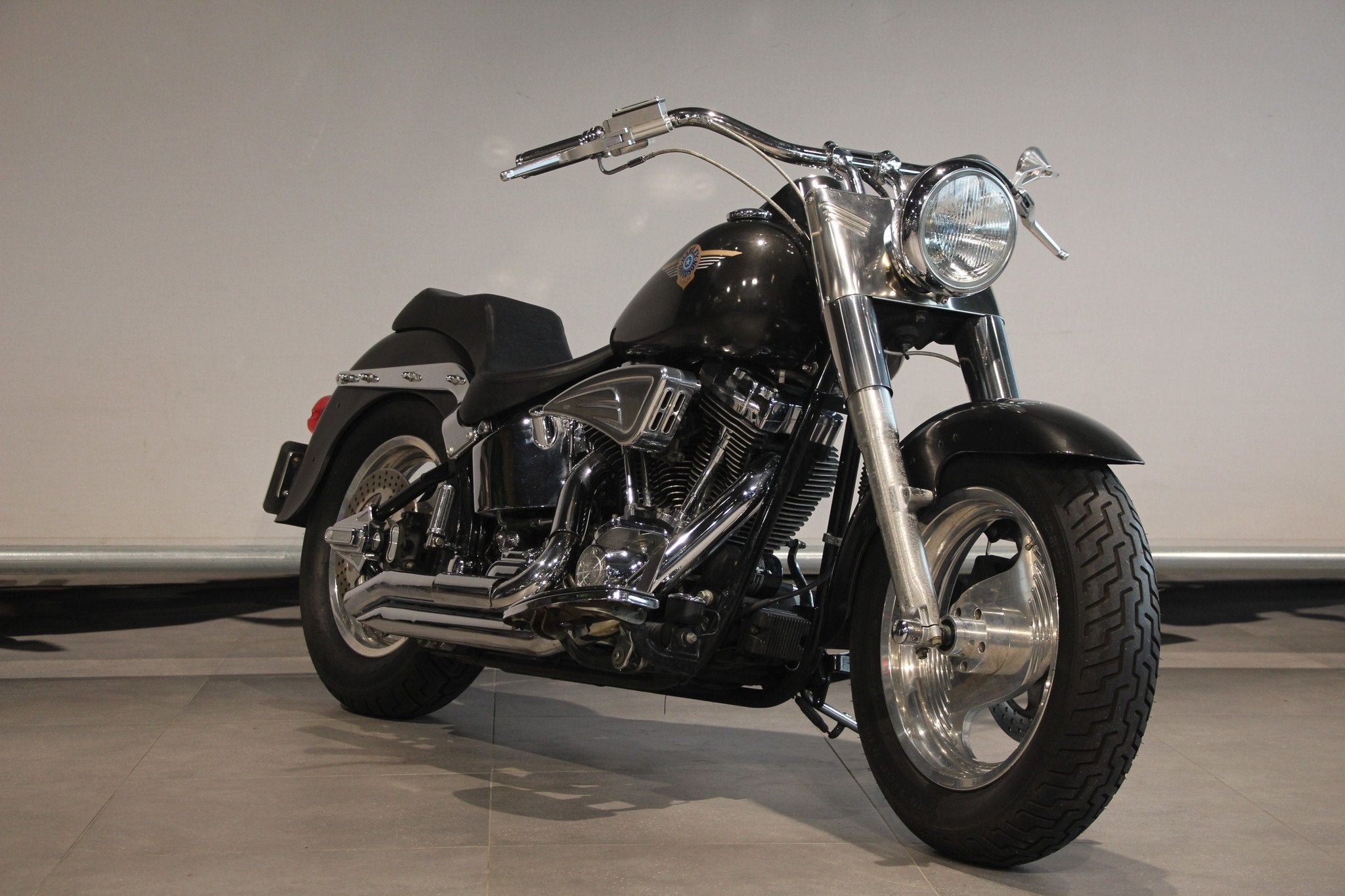 Harley-Davidson SOFTAIL DELUXE FLSTN (bj 2002), Motoren, Motoren | Harley-Davidson, Laan van Vredenoord 33
2289 DA  Rijswijk, Chopper