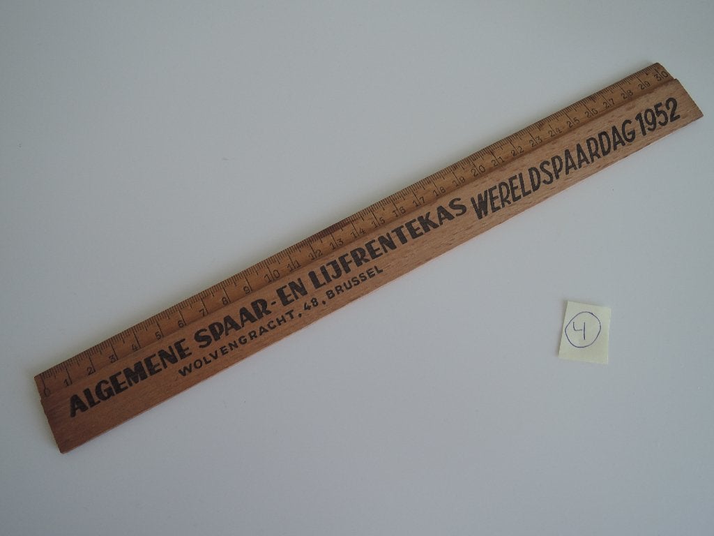 Houten liniaal uit 1952 (4), Ophalen of Verzenden