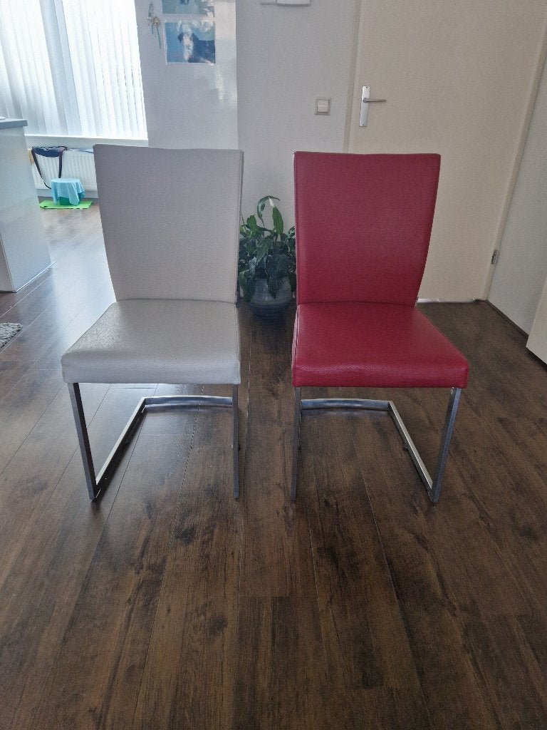4 Gratis XOOON eetkamerstoelen, Ophalen, Overige materialen, Overige kleuren, Zo goed als nieuw